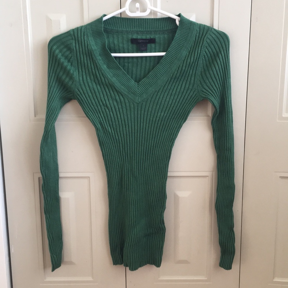Express Ribbed Long Sleeve V Neck